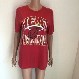 NBA Red Miami Heat Graphic Print T-Shirt Women’s Size S Short Sleeves Jersey Top